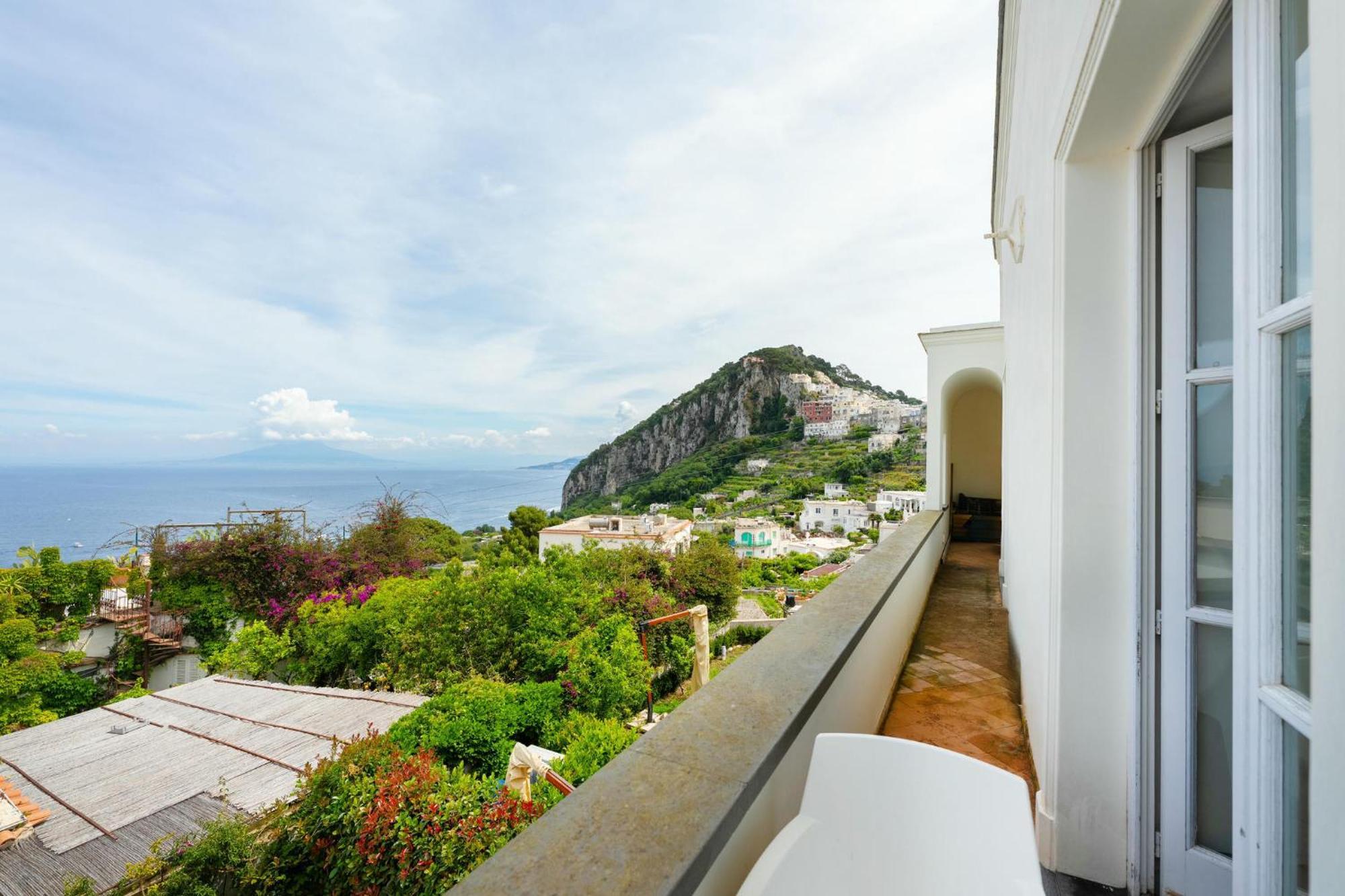 Suite Palazzo Capri - Seaview Экстерьер фото